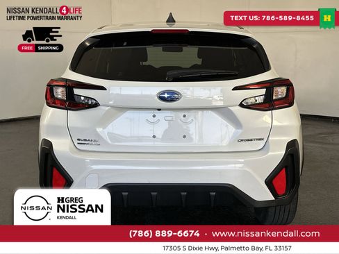 Used 2024 Subaru Crosstrek 2.0i image 10