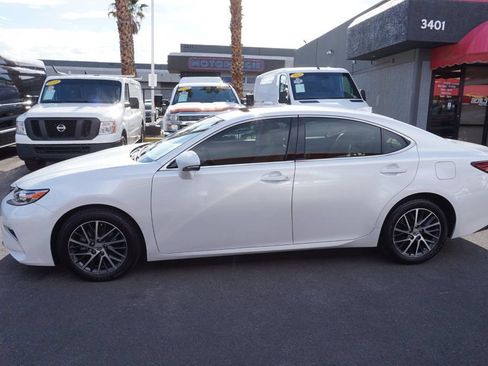 Used 2016 Lexus ES 350 w/ Premium Package w/Wood Trim FWD image 3