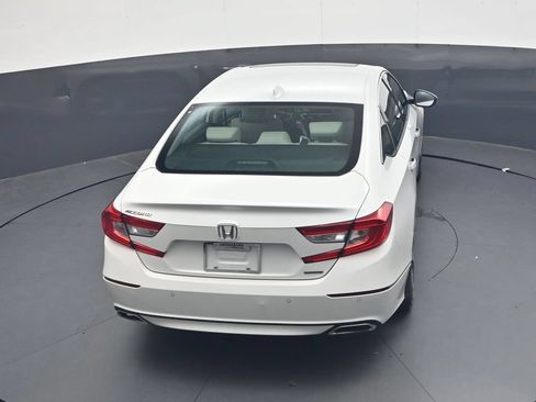 Used 2018 Honda Accord Touring image 26