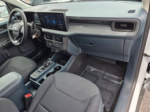 Used 2025 Ford Maverick XL w/ Equipment Group 102A AWD/4WD image 14