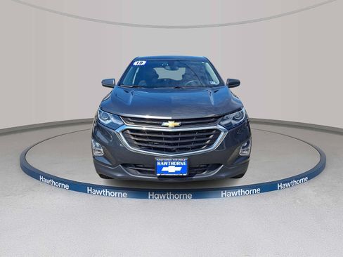 Used 2019 Chevrolet Equinox LT AWD/4WD image 2
