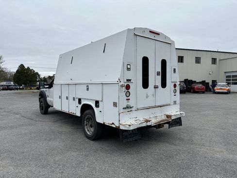 Used 2012 Ford F550 2WD Regular Cab Super Duty w/ Payload Upgrade Pkg image 3