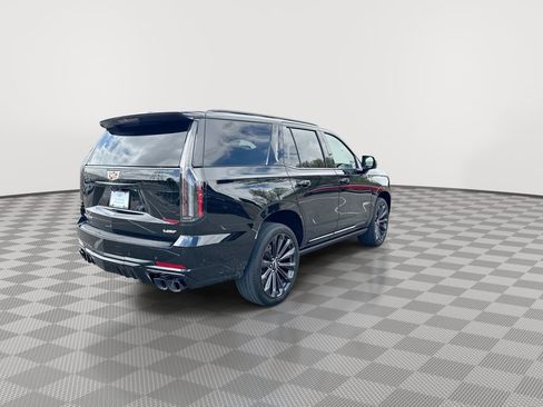 Used 2025 Cadillac Escalade V AWD/4WD image 11