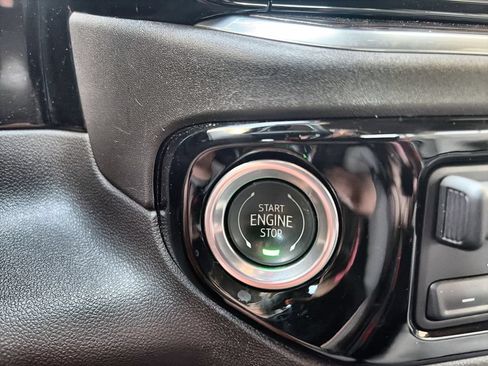 Certified 2025 GMC Sierra 1500 SLE AWD/4WD image 17