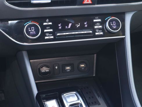 Used 2021 Hyundai Sonata Limited image 27