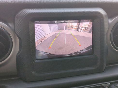 Used 2020 Jeep Wrangler Unlimited Sport S image 22