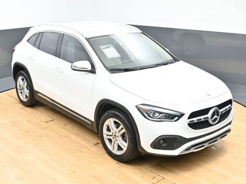 Used 2022 Mercedes-Benz GLA 250 w/ Premium Package Lite image 45