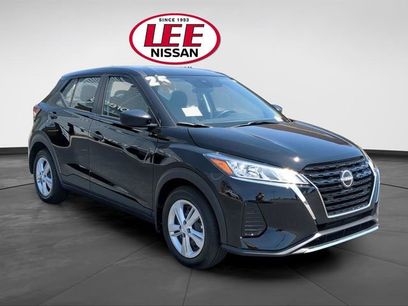Certified 2025 Nissan Kicks Play S