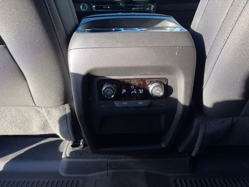 Used 2025 Chevrolet Traverse LT w/ LPO, Floor Liner Package image 11