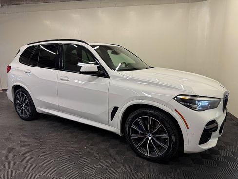 Used 2023 BMW X5 xDrive40i w/ M Sport Package image 10