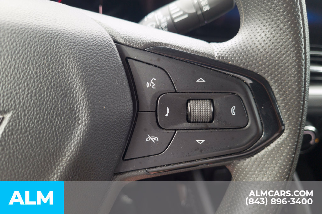 Used 2025 Chevrolet TrailBlazer LT FWD image 21