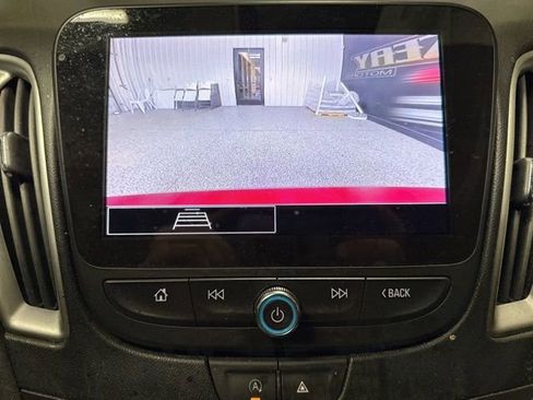 Used 2024 Chevrolet Malibu LT image 9