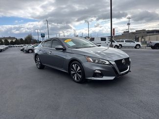 Used 2020 Nissan Altima 2.5 SV video 1