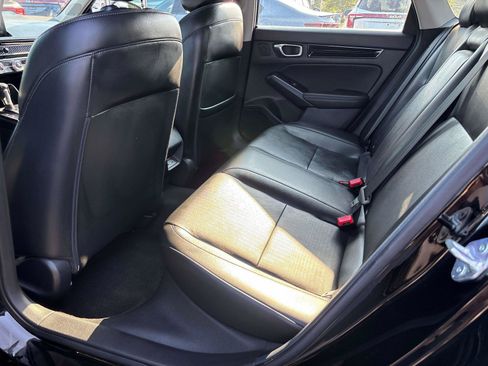 Used 2024 Honda Civic Touring image 9