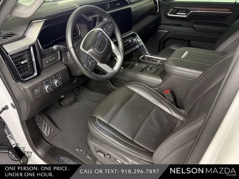 Used 2024 GMC Sierra 3500 Denali w/ Denali Reserve Package AWD/4WD image 18
