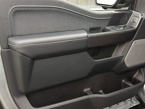 Used 2025 Ford F150 Lariat AWD/4WD image 21