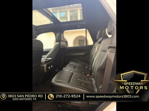 Used 2019 Ford Expedition XLT w/ Equipment Group 202A RWD image 15