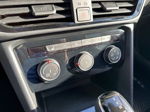 New 2026 Volkswagen Taos S image 16