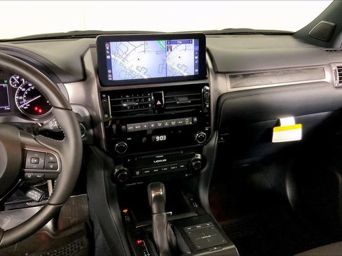 New 2022 Lexus GX 460 image 6