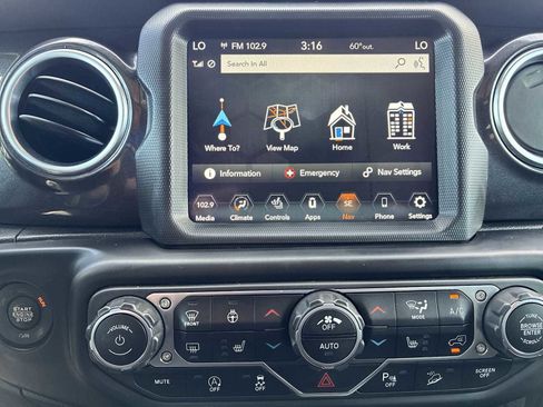 Used 2021 Jeep Wrangler Unlimited Sahara image 17