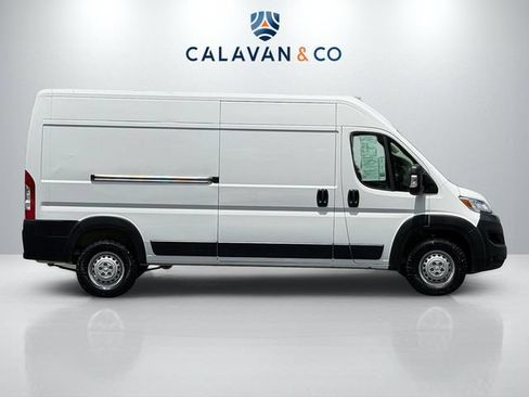 Used 2025 RAM ProMaster 2500 w/ Convenience Group FWD image 8