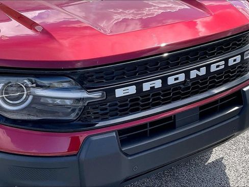 Certified 2025 Ford Bronco Sport Outer Banks w/ Outer Banks Tech Package+ AWD/4WD image 27
