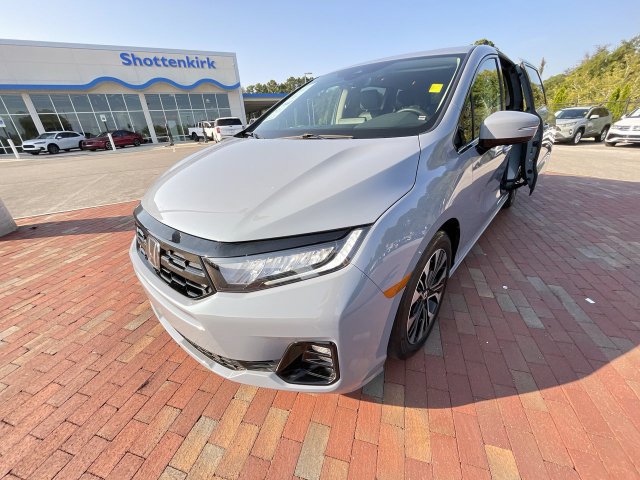 Certified 2025 Honda Odyssey Elite image 29