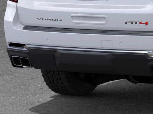 New 2026 GMC Yukon AT4 AWD/4WD image 16