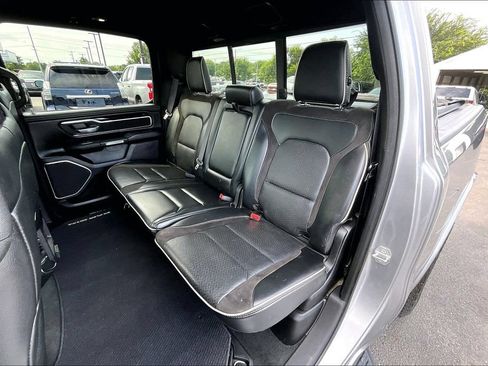 Used 2022 RAM 1500 Laramie AWD/4WD image 25
