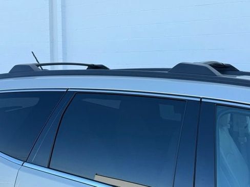 Used 2014 Chevrolet Traverse LTZ FWD image 12