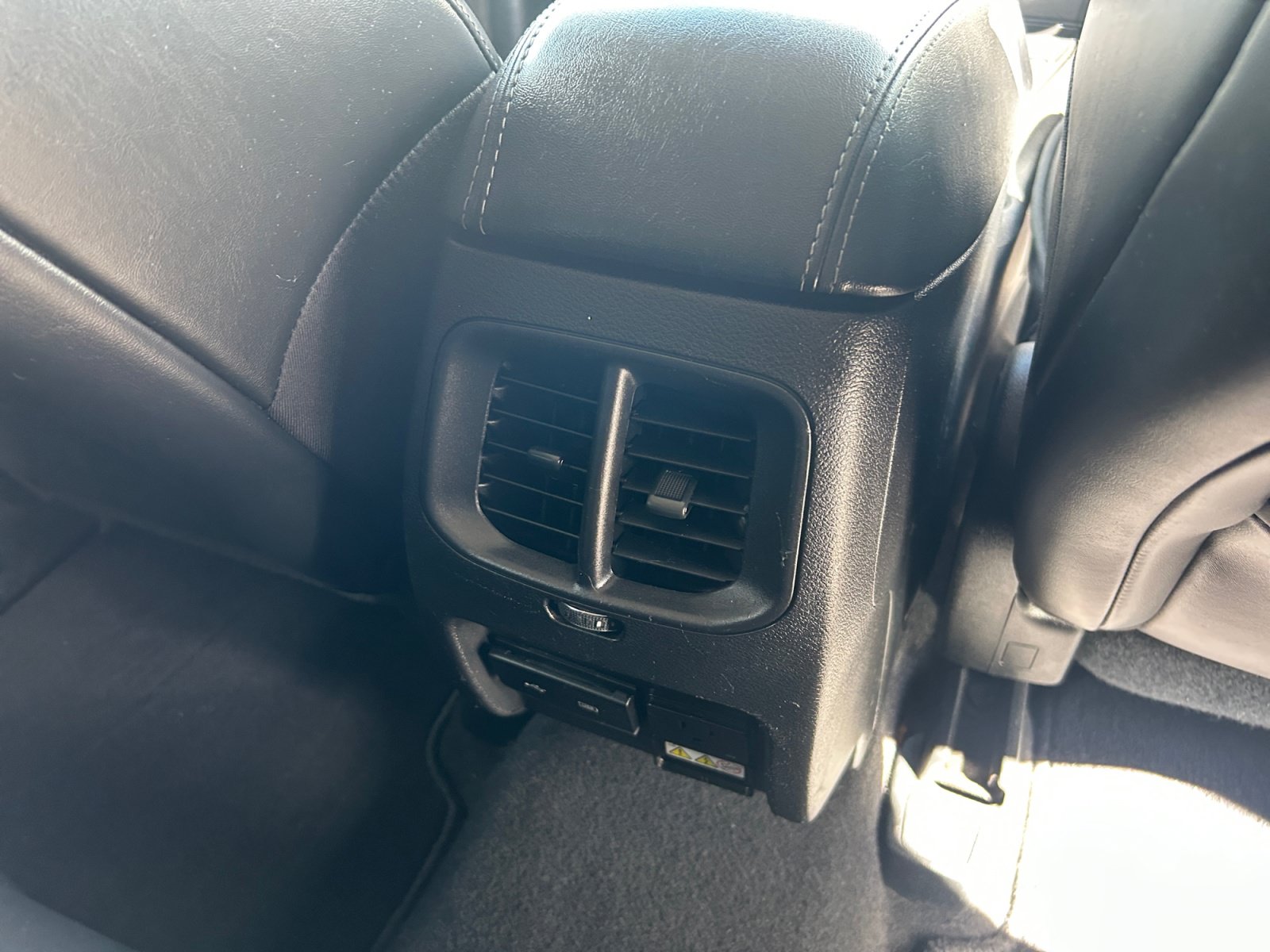 Used 2020 Jeep Cherokee Limited FWD image 30