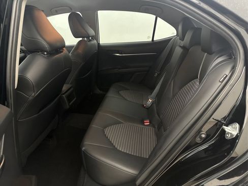 Used 2022 Toyota Camry SE AWD/4WD image 12