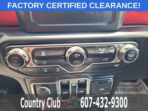 Used 2021 Jeep Wrangler Unlimited Rubicon AWD/4WD image 16