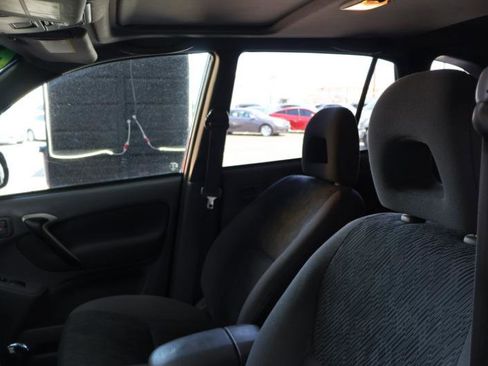 Used 2002 Toyota RAV4 2WD image 15