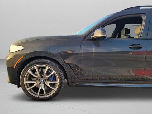 Used 2022 BMW X7 M50i w/ Luxury Seating Package image 28
