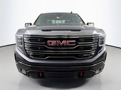 Used 2024 GMC Sierra 1500 AT4 w/ Technology Package AWD/4WD image 2