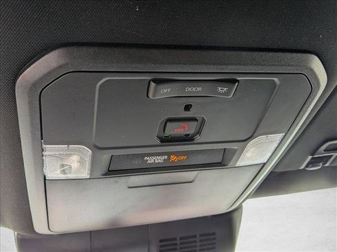 Used 2024 Toyota Tacoma SR image 17