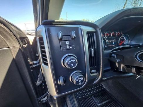 Used 2018 Chevrolet Silverado 1500 LT w/ All Star Edition image 11