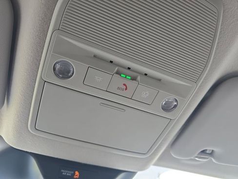 New 2026 Nissan Kicks SR FWD image 30