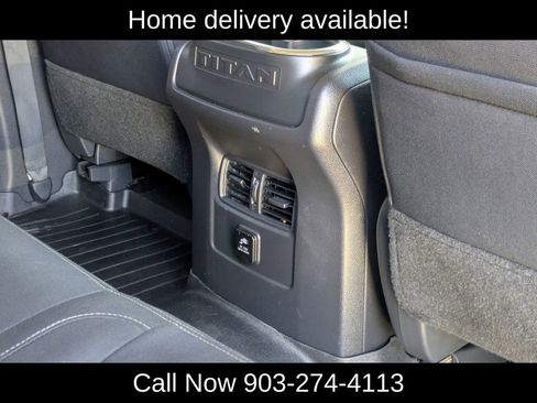 Used 2018 Nissan Titan SV w/ SV Convenience Package image 30