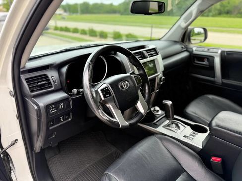 Used 2011 Toyota 4Runner Limited AWD/4WD image 11