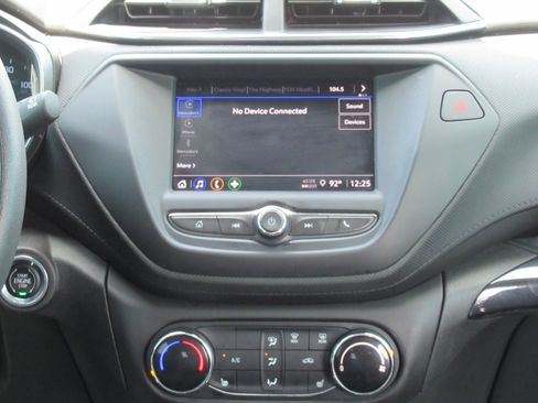 Certified 2023 Chevrolet TrailBlazer LT FWD image 15