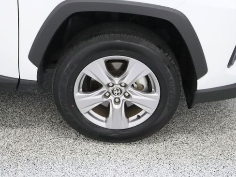 Used 2025 Toyota RAV4 XLE FWD image 5