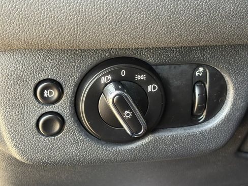 Used 2020 MINI Cooper Clubman S w/ Storage Package image 17