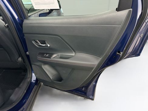 Used 2025 Nissan Kicks SR AWD/4WD image 30