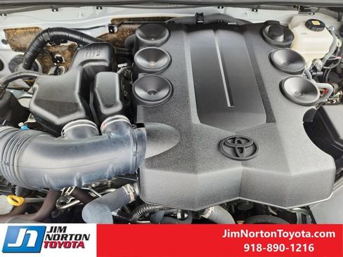 Used 2024 Toyota 4Runner TRD Off-Road Premium w/ Moonroof Package AWD/4WD image 31