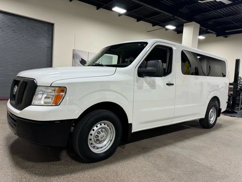 Used 2018 Nissan NV 3500 S RWD image 10