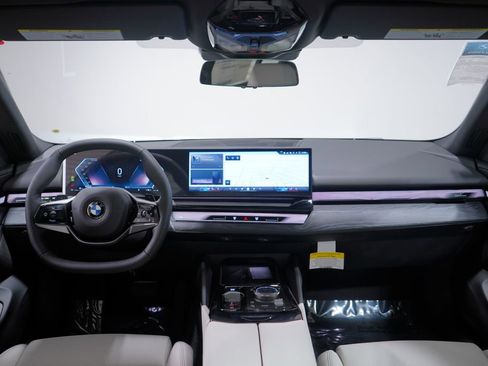 New 2026 BMW 530i image 10