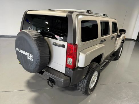 Used 2008 HUMMER H3 AWD/4WD image 5