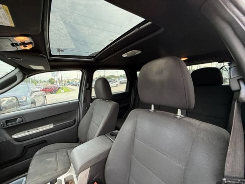 Used 2010 Ford Escape XLT FWD image 13